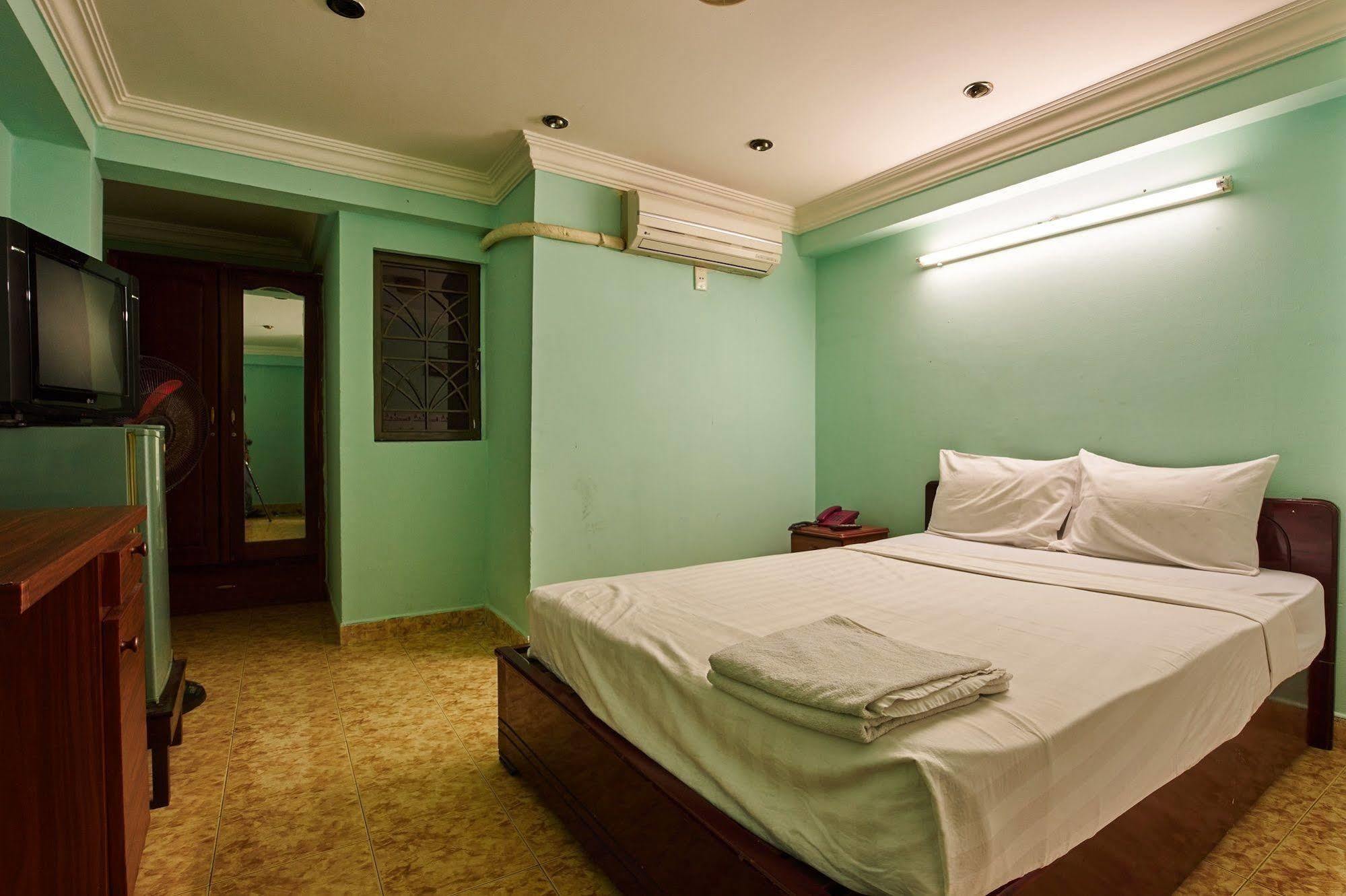 Ha Vy Hotel Bandar Ho Chi Minh Luaran gambar
