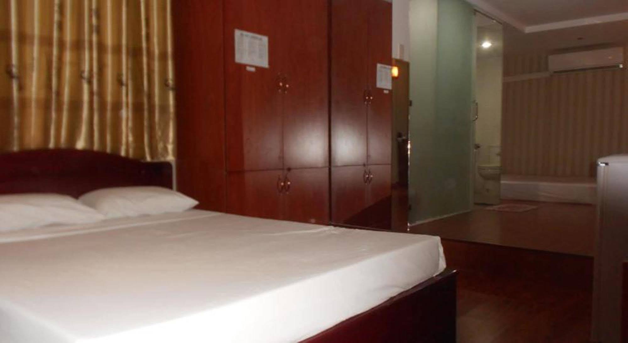 Ha Vy Hotel Bandar Ho Chi Minh Luaran gambar
